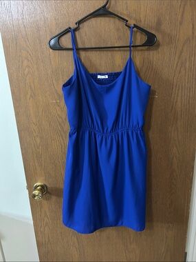 Soprano Cobalt blue backless midi dress